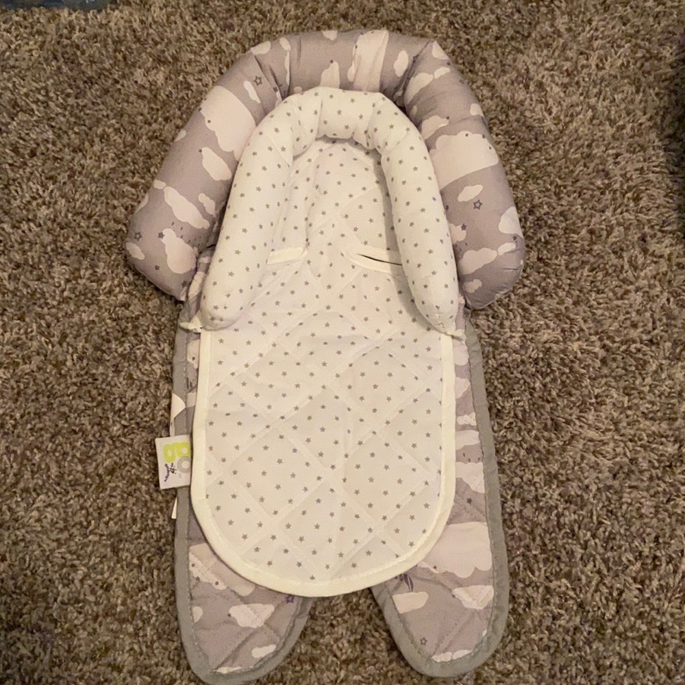 Car seat head support